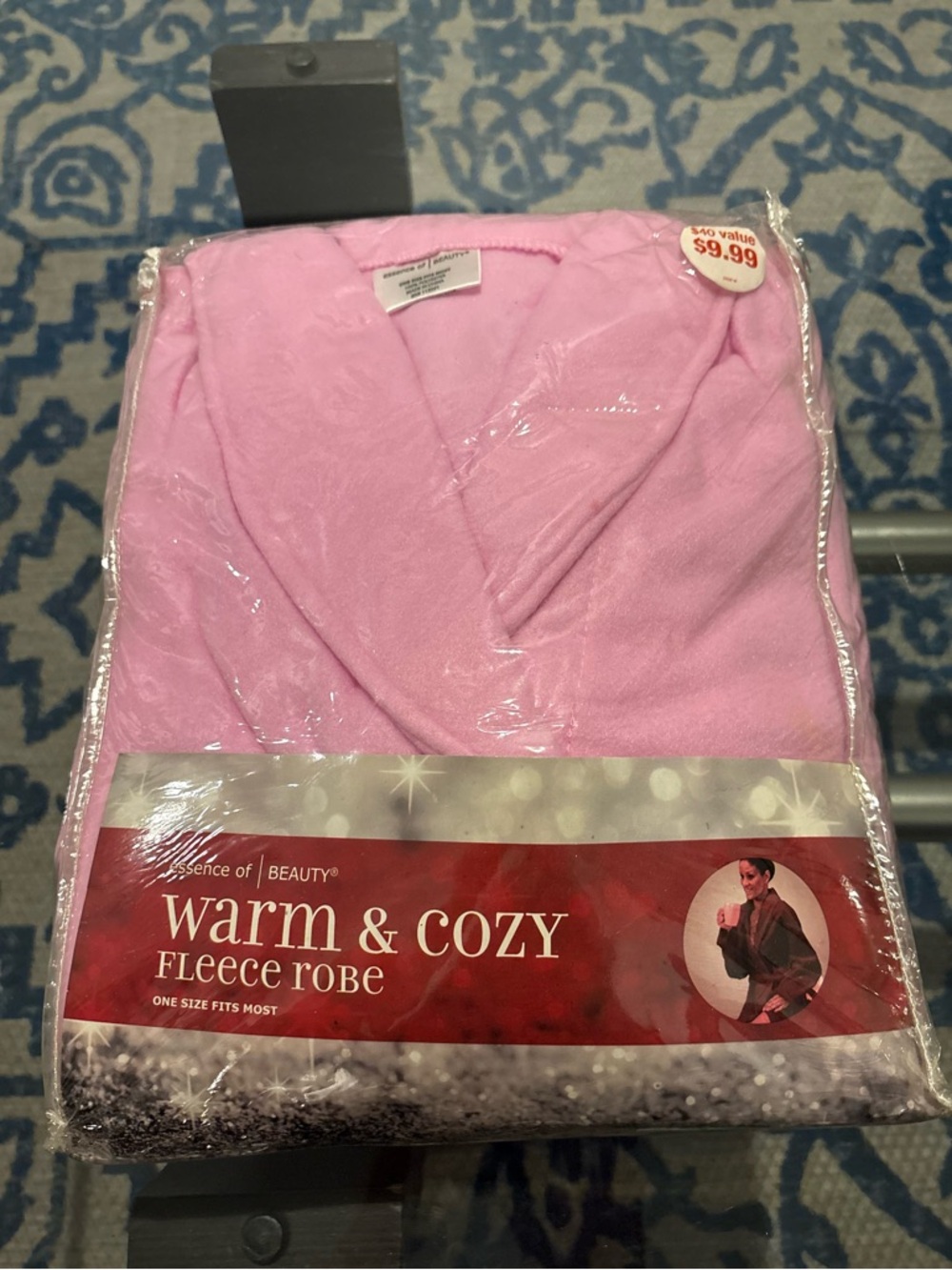 Women’s Essence of Beauty Pink Warm and Cozy Fleece Robe